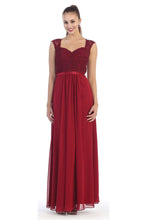 Plus Size Sleeveless Sweetheart Lace Applique Chiffon Burgundy Long Prom Dress