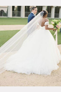 Gorgeous Plus Size Off-the-Shoulder Wedding Dresses