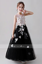Colored Sleeveless Flower Girl Dresses with Hand-made Flowers