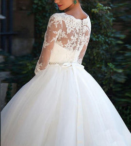 Ball Gown Lace Wedding Dresses with Sleeves