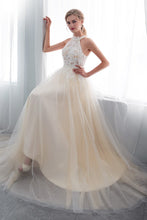 Halter Sleeveless Tulle Bridal Dresses with Lace Appliques