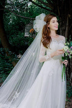 A-line Long Sleeves Lace Applique Long Bridal Wedding Dresses