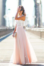 Elegant Lace Sleeveless Zipper A-line/Princess Prom Dresses