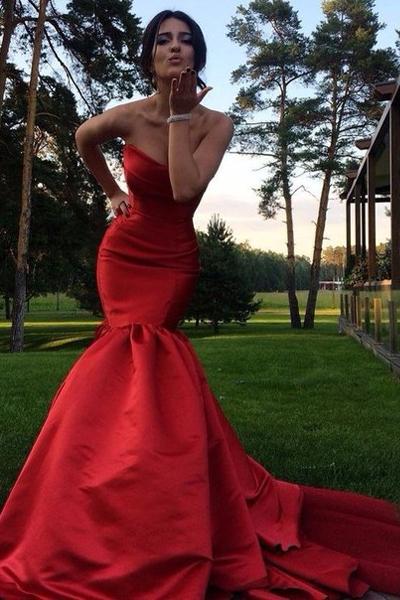 Red Mysterious Chapel Train Trumpet/Mermaid Sleeveless Zipper Prom Dresses