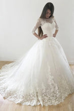 Ivory Lace-up Natural Applique Scoop Wedding Dresses