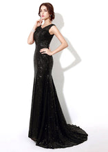 Black Outstanding Sleeveless Bateau Sequined Evening Dresses