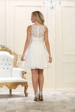 White A-line Sleeveless Lace Applique Beading Above-knee length Chiffon Prom Dresses