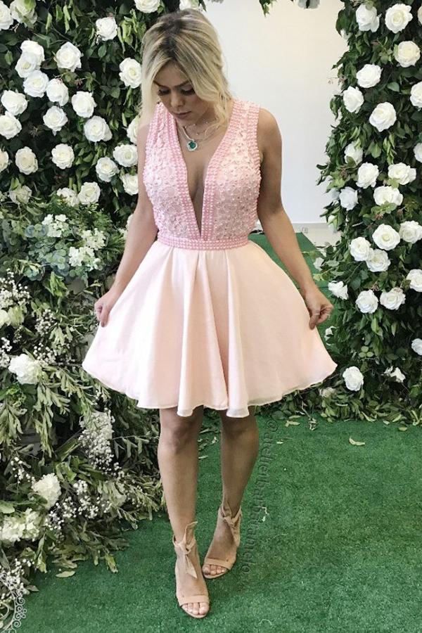 Sexy Chiffon Sleeveless Short Prom Dresses with Beading