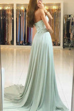 Elegant Sweetheart Lace Floor-Length Prom Dresses