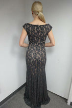 Trumpet/Mermaid Lace Floor-Length Prom Dresses with Sequins