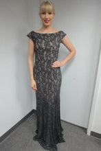 Trumpet/Mermaid Lace Floor-Length Prom Dresses with Sequins