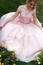 A-Line/Princess  Tulle Floor-Length Appliques Lace Prom Dresses