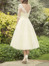 Bravo A-line/Princess 1/2 Sleeves Lace Appliqued Covered Button Bridesmaid Dresses