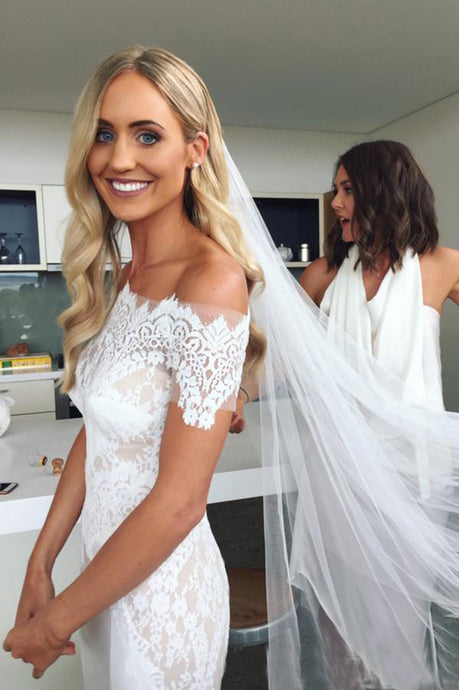 Trumpet/Mermaid Off-the-Shoulder Lace Wedding Dresses