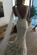 Lace Sleeveless Floor-Length Wedding Dresses