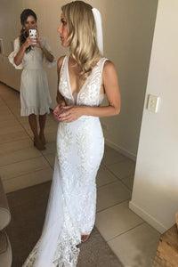 Lace Sleeveless Floor-Length Wedding Dresses