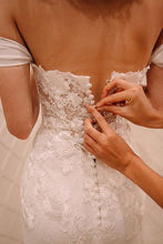 Trumpet/Mermaid Sweep Train Tulle Off-the-Shoulder Wedding Dresses