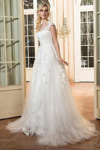A-Line/Princess Floor-Length Lace Short Sleeves Wedding Dresses