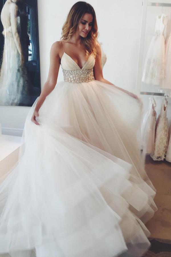 A-Line/Princess Court Train Tulle Sleeveless Spaghetti Straps Wedding Dresses