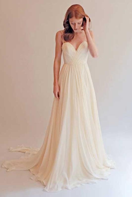 A-Line/Princess Sweep Train Spaghetti Straps Chiffon Wedding Dresses