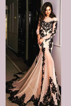 Luxury Mermaid Sheer Tulle Evening Gowns with Black Lace Appliques