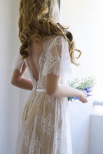 A-Line Lace V-Neck Short Sleeves Wedding Dresses