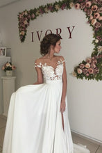 Admirable A-line Lace Appliqued Sweep Train Chiffon Wedding Dresses