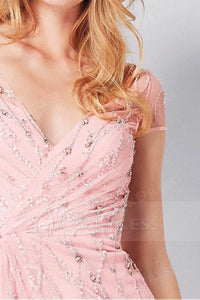 Charming Tulle V-Neck Neckline Short Sheath/Column Cocktail Dress with Beadings